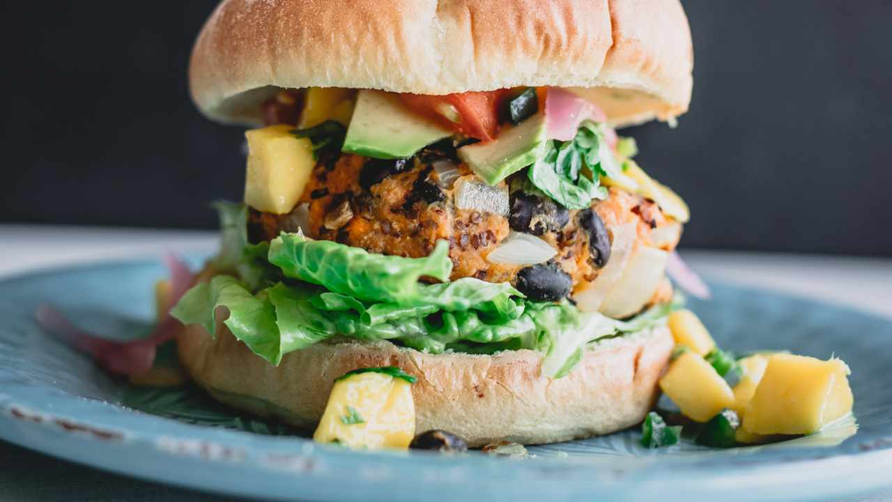 Quesos y sustitutos cárnicos veganos